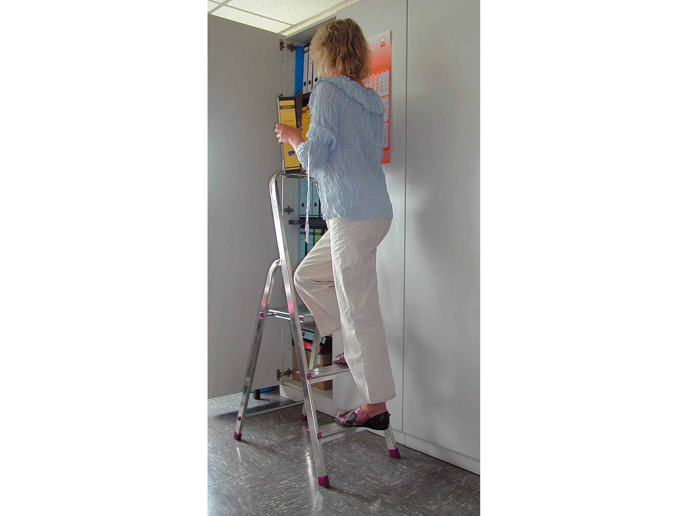 ÉCHELLE EN ALUMINIUM