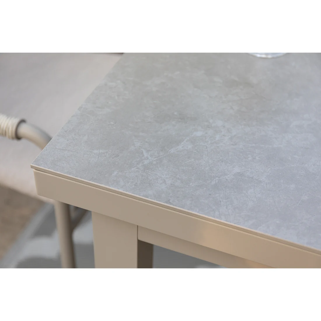 ENSEMBLE DE MOBILIER DE JARDIN « MADRI »