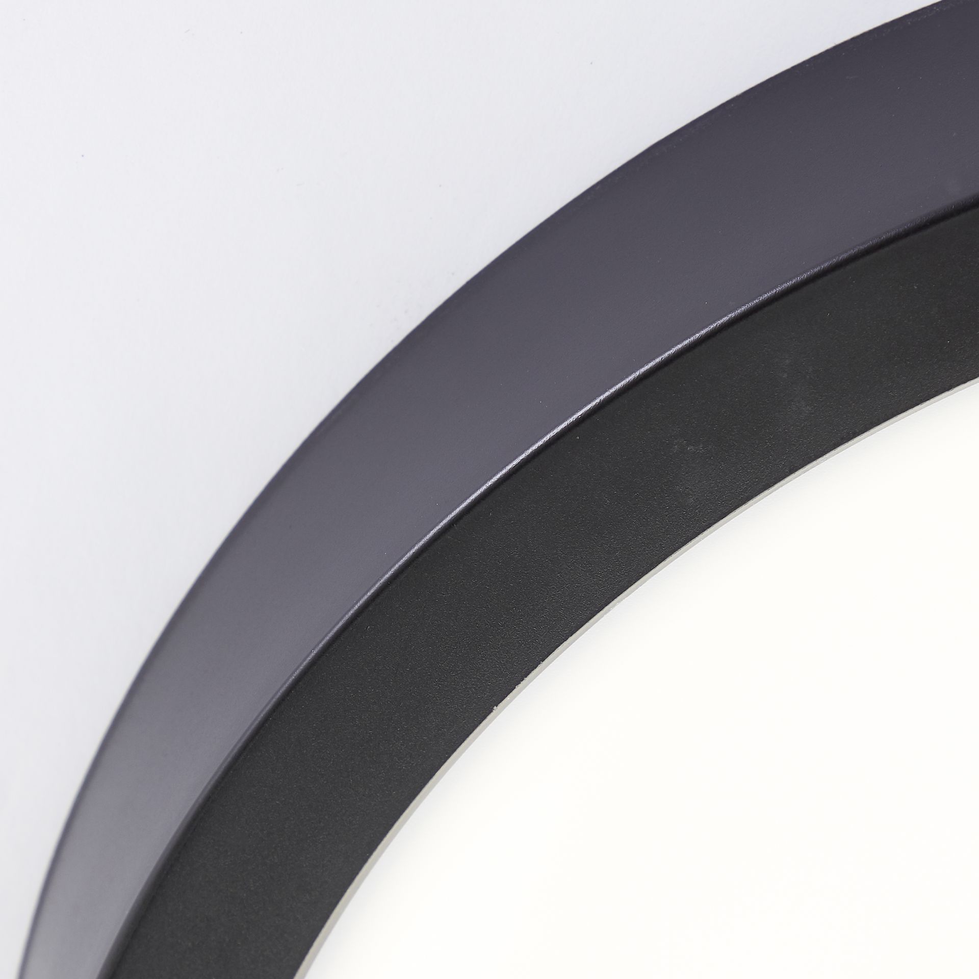 PLAFONNIER LED NAVARA NOIR 27,5 CM
