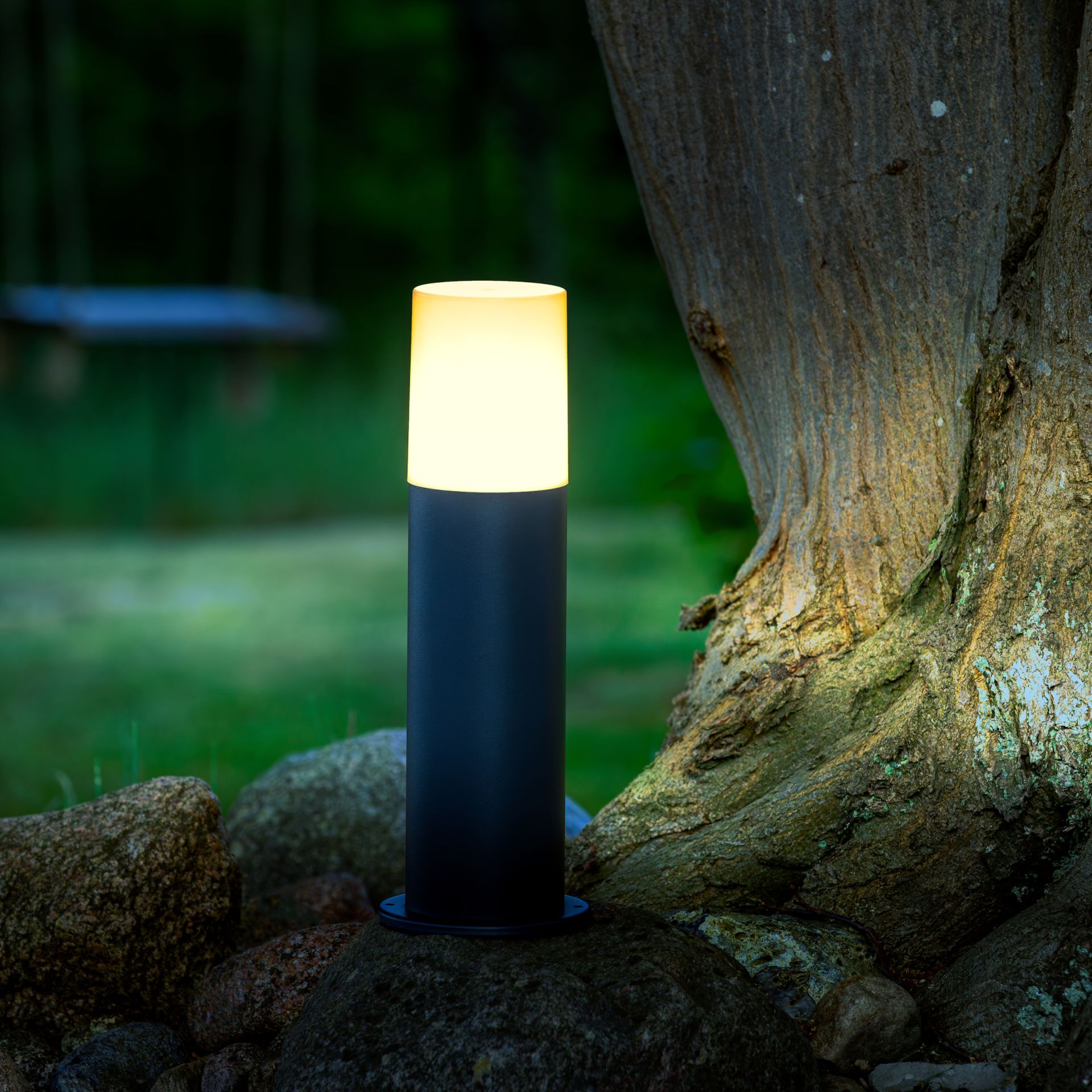 LAMPE SUR PIED D’EXTÉRIEUR ABERDEEN